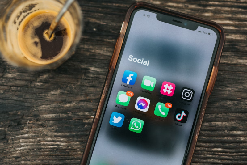 Peligros de los grupos de WhatsApp Peligros de los grupos de WhatsApp